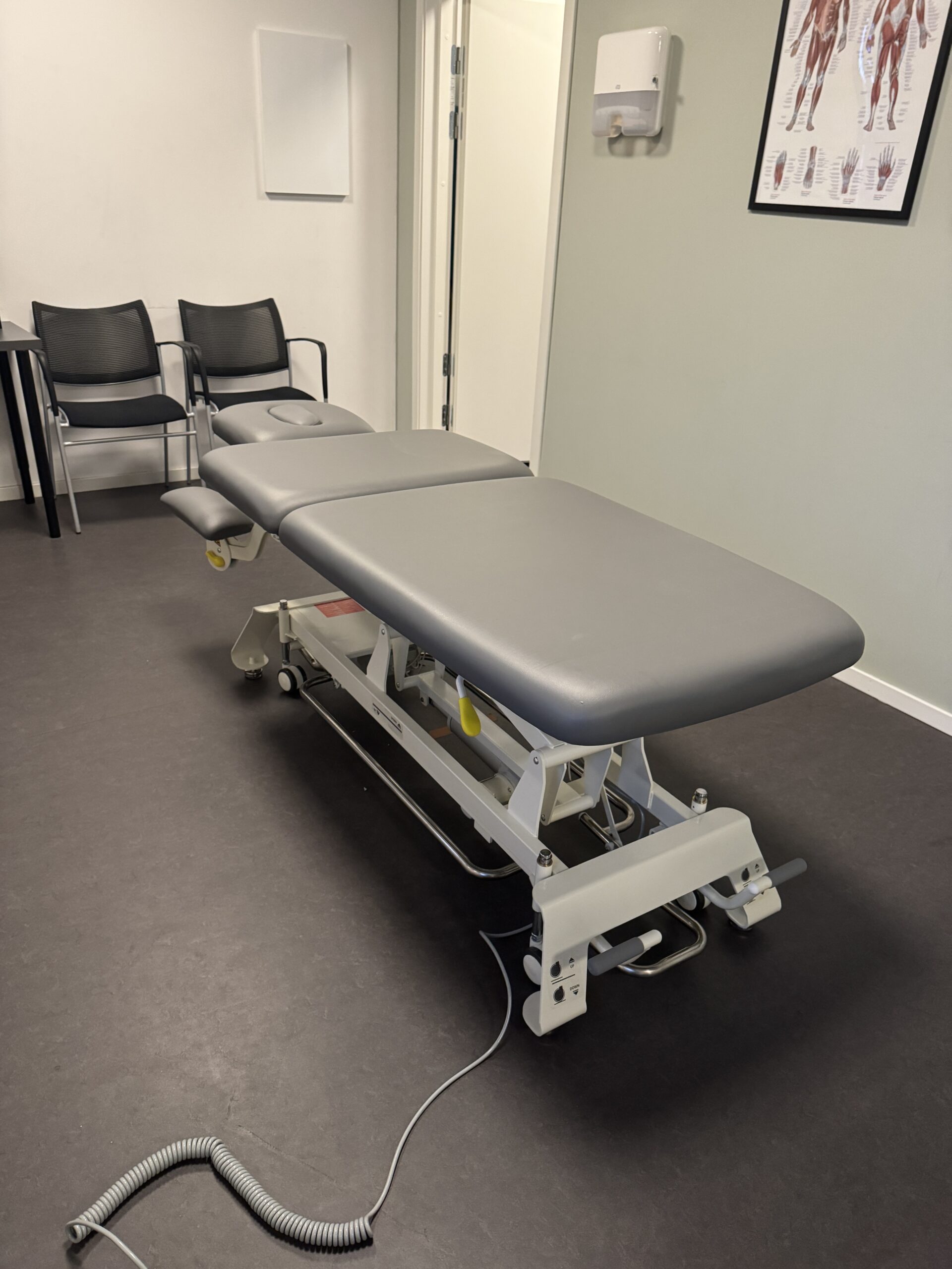 Camino Infinity – Elektrisk behandlingsbenk for moderne klinikker - Bilde 6